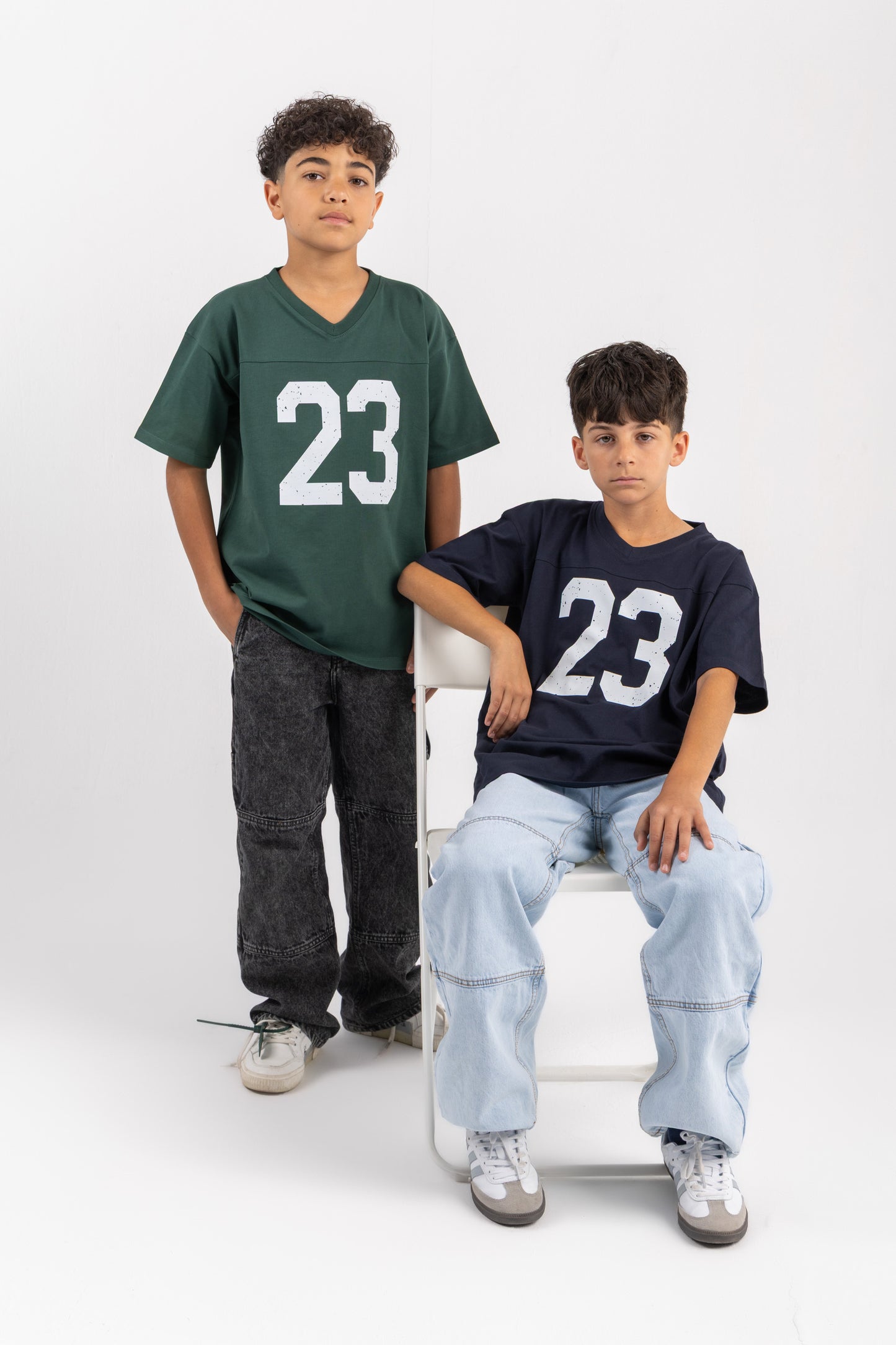 Unisex Milusa V-Neck Jersey in Dark Green