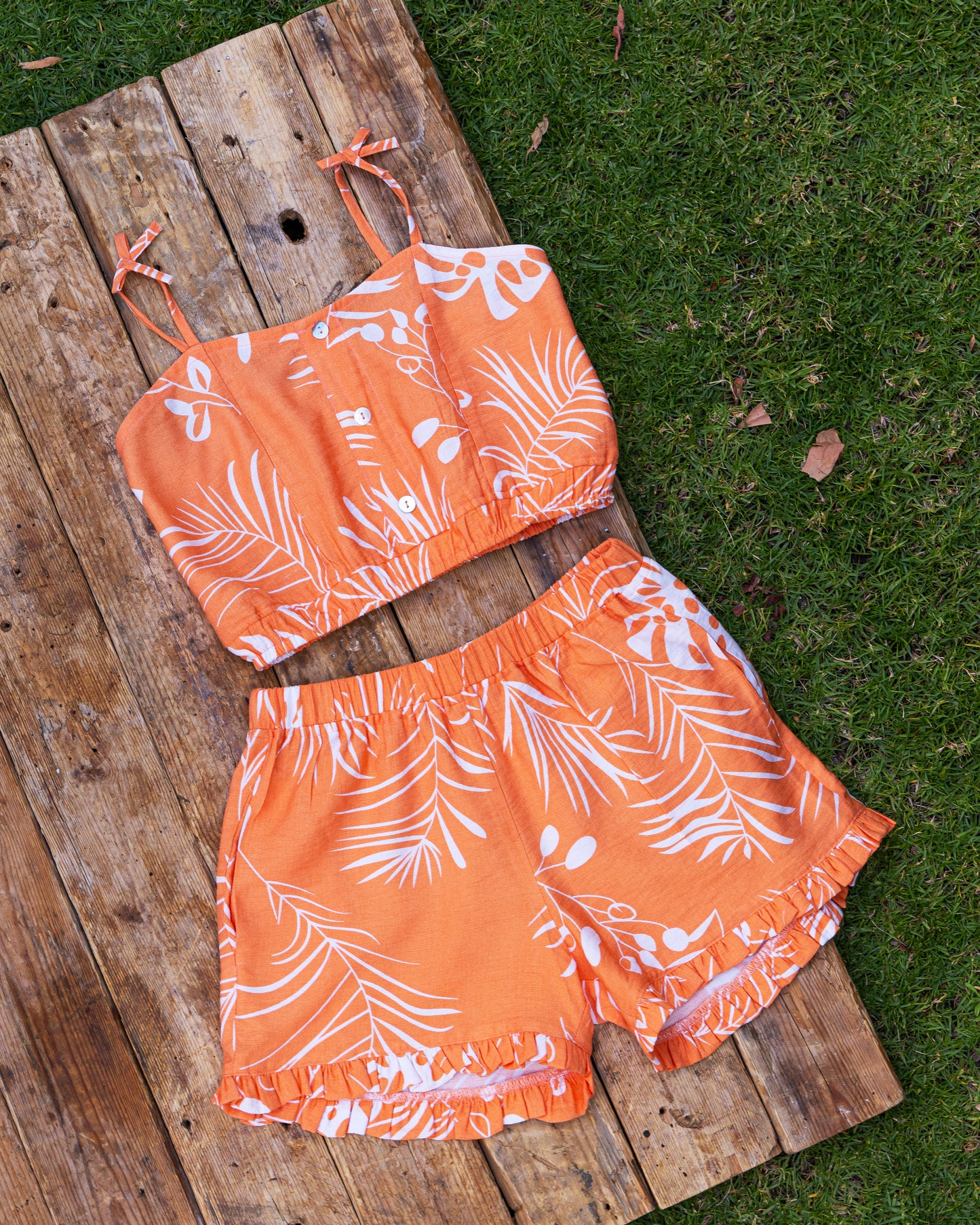 Summertime top in orange and white