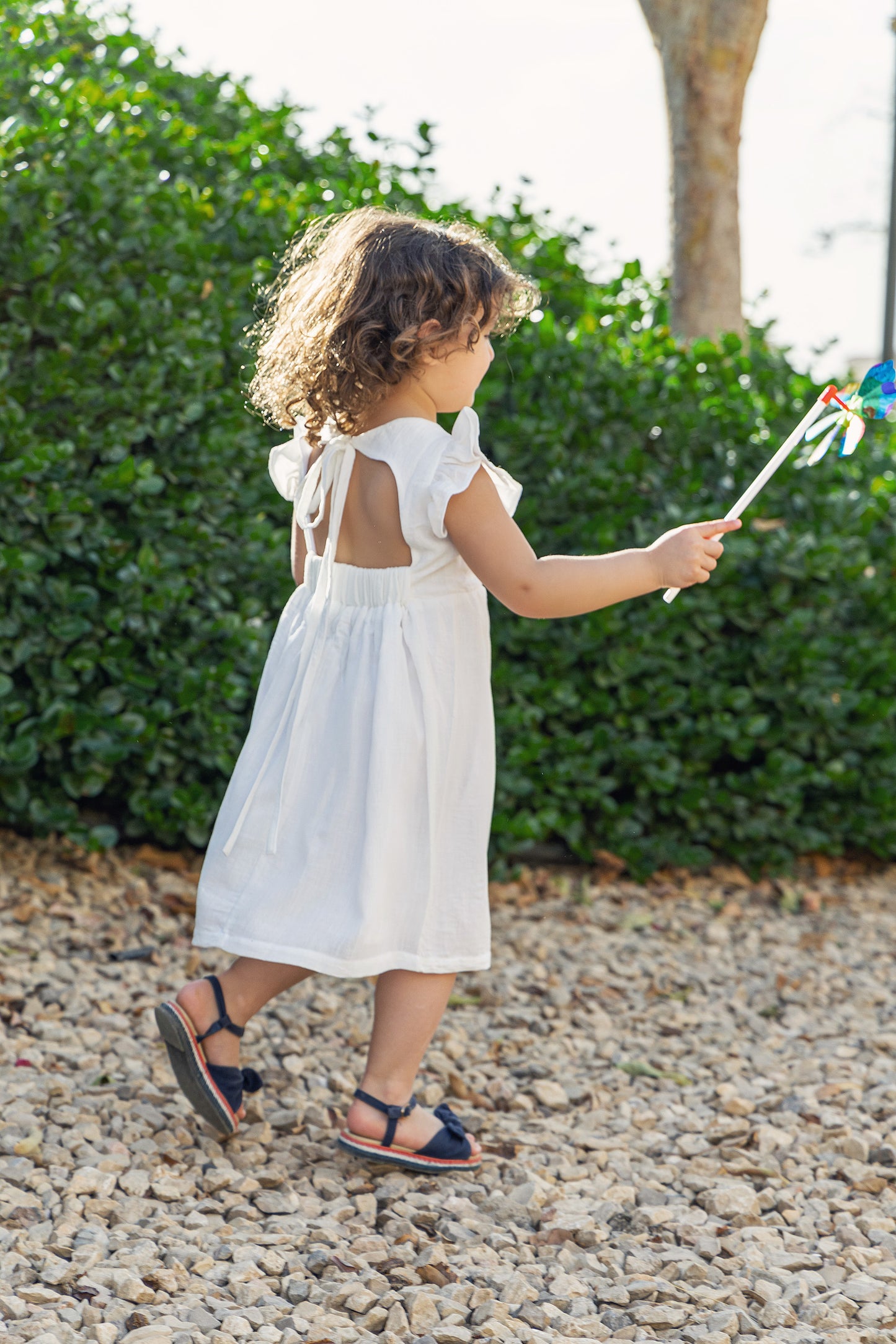 Tie back dress in white linen